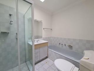 View profile: 3 Bedrooms!  2 Bathrooms!