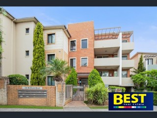 View profile: Huge 3 Bedroom Apartment with 2 Bathroom!