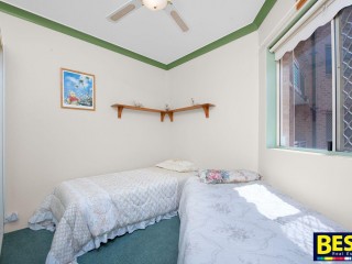 View profile: Outstanding Location! Walk to Station!