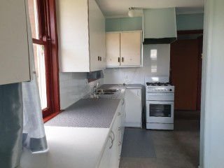 View profile: Walk to Station! In Westmead Primary School Catchment!