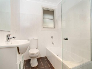 View profile: Quiet Cul-de-sac- Renovated throughout!