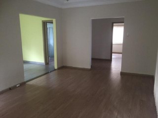 View profile: Polished floorboards & Gas Cooking!!!!