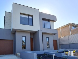 View profile: Massive BRAND NEW Duplex! 4 Bedrooms!