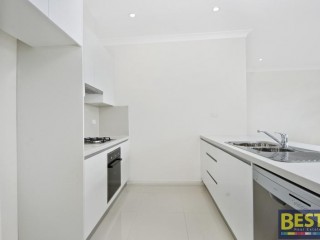 View profile: 2 Bathrooms! Gas Cooking! Close To Westfields