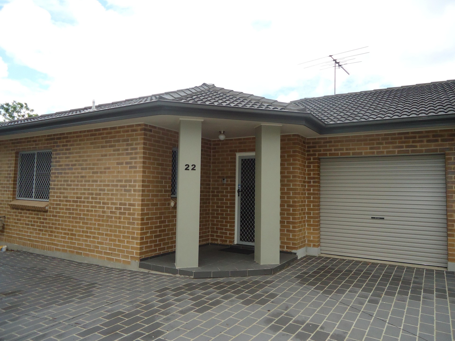 Ducted Air Conditioning & Large Backyard