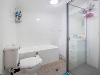 View profile: Superb Modern Unit- 2 Bathrooms