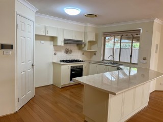 View profile: Huge Six Bedroom Home, Two Bathrooms & Large Living