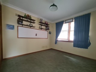 View profile: Outstanding Location! 5 Minute Walk to Westmead Station!
