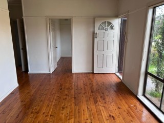 View profile: Convenient Location! 3 Bedrooms! Air Conditioning!