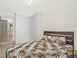 View profile: 3 Bedrooms Only 700 Metres to Station!