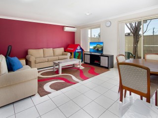 View profile: Top Quality Villa with Gas Cooking & Air Conditioning!