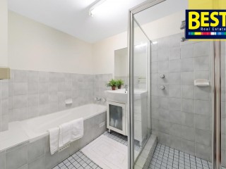 View profile: Spacious 3 Bedroom Unit with Air-conditioning!!
