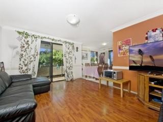 View profile: Modern Unit! Walk to Station! Air Conditioned!