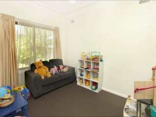 View profile: Large Home in Amazing Central Location ! Must Inspect!!