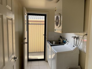 View profile: Fabulous duplex in the heart of Wentworthville and boasts location, security and convenience!