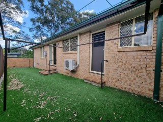 View profile: Quality 3 bedroom villa, Double Garage- Walk to station!