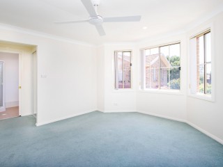 View profile: 3 Bedrooms! 2.5 Bathrooms! Air Conditioned!