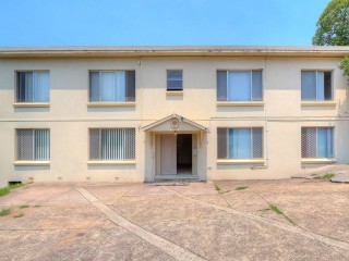 View profile: Outstanding Location - Close to Station!