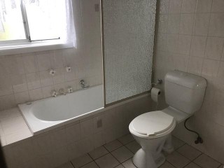 View profile: Walk to Station & Shops! The Perfect Family Home!