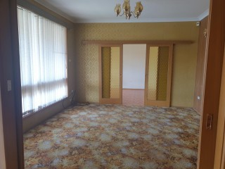 View profile: Spacious 4 Bedroom Family Home!! Must Inspect!!