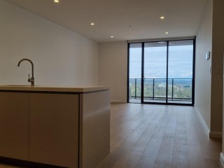 View profile: Minutes to Station! New kitchen appliances!