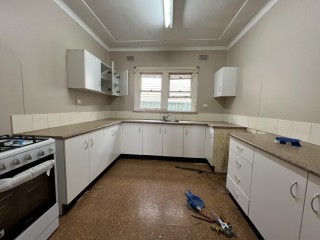 View profile: Walk to Westmead Station &  Primary School!