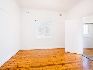 View profile: Brand New Air Conditioner & Polished Floorboards Throughout