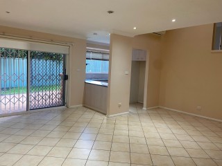View profile: Great & Convenient 2 Bedroom and 2 Bathroom Villa!
