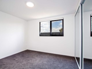 View profile: Quality Modern Apartment-3 Minutes to Station!