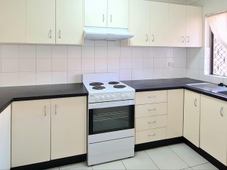 View profile: Walk to Station! Plus Pool & Tennis Court!