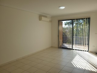 View profile: Easy stroll to Station and hospital!  Two bathrooms! Freshly painted and new carpet!