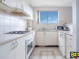 View profile: 2 Minutes to Station & Shops