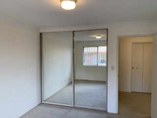 View profile: Close to Station & Woolworth's Shopping Centre