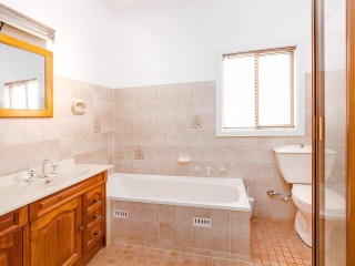 View profile: Outstanding Location! 5 Minutes Walk to Station!