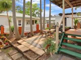 View profile: Spacious Home with Easy care Courtyard!