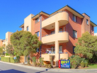 View profile: Walk to Station & Shops!