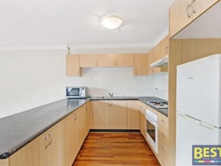 View profile: 5 Minutes Walk to Station & Gas Cooking!