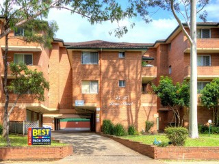 View profile: Rare Find! 3 Bedrooms & 5 Minutes to Station & Shops!