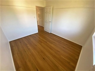 View profile: Fantastic Two Bedroom Unit -Gas Cooking!