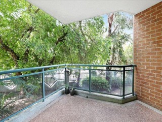 View profile: Outstanding Location! 1 Minutes to Woolies & 7 Minutes to Station!