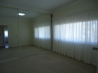 View profile: Freshly painted & Fully Fenced Yard