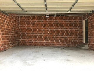 View profile: 3 Bedroom! Double Garage! Water Included! Plus Pool!