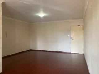 View profile: Freshly painted apartment!!! One Minute to Station!!