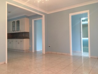 View profile: Beautiful 3 bedroom home in Greystanes!