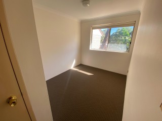 View profile: Walk to Station! 3 Bedroom Townhouse!