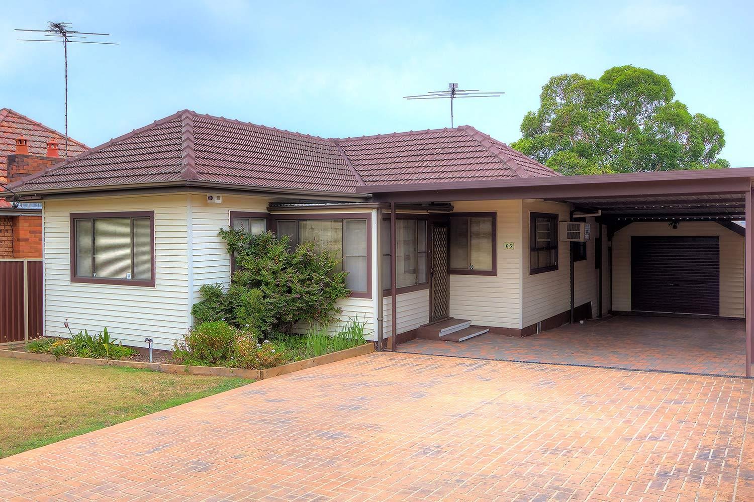 Outstanding Location! 5 Minutes Walk to Station!