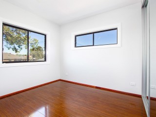 View profile: Brand New 4 Bedroom Duplex! Torrens Title!