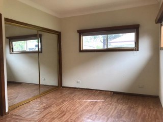 View profile: 4 Bedrooms! Close to Everything!