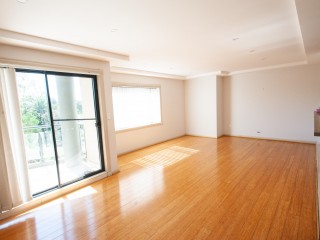 View profile: Pool, Tennis Court & Gym in Complex