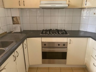 View profile: Freshly painted apartment!!! One Minute to Station!!